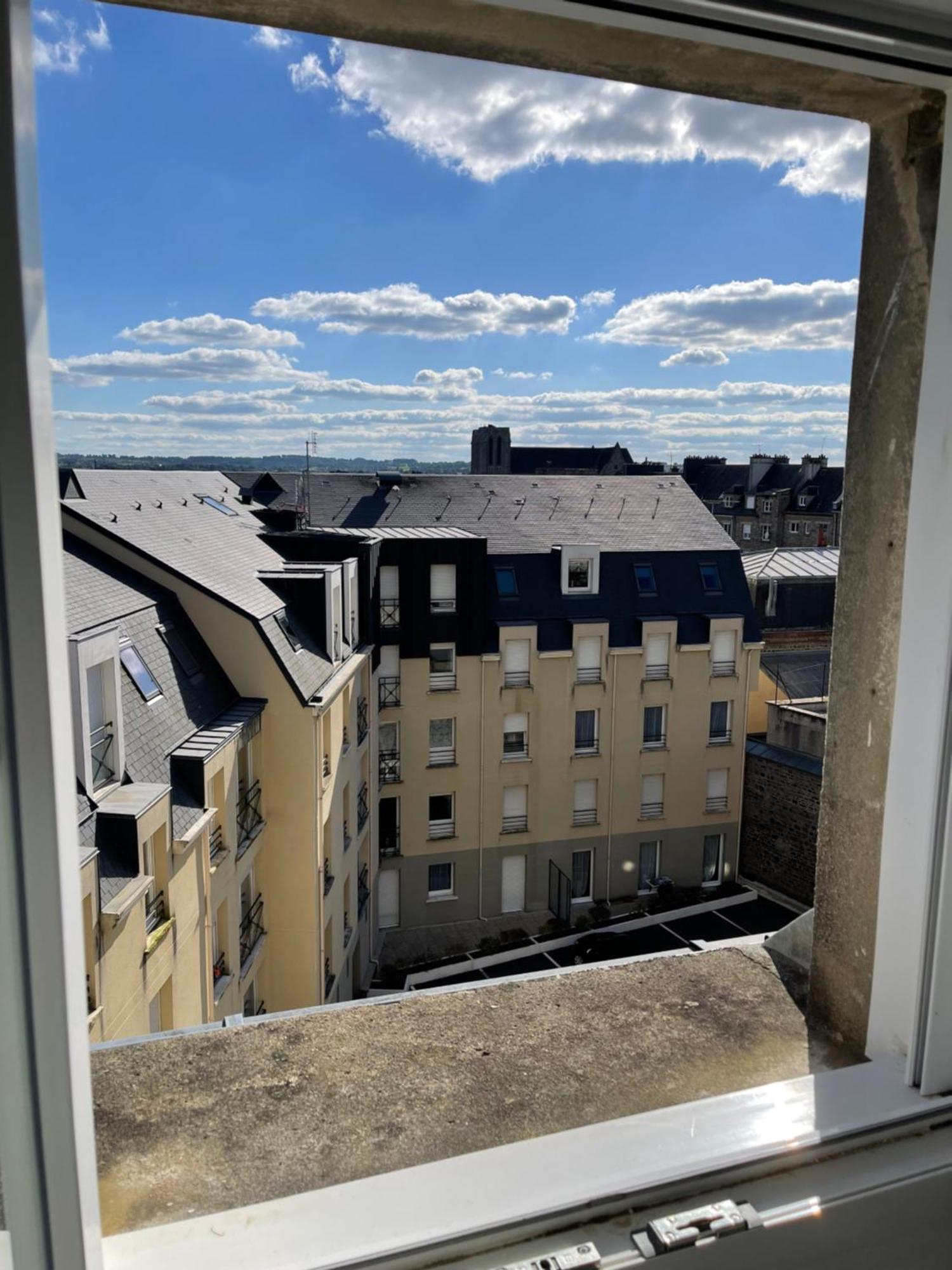 Appartement Renove Tout Equipe, Centre Ville, Proche De La Gare Et Commerce Flers  Buitenkant foto
