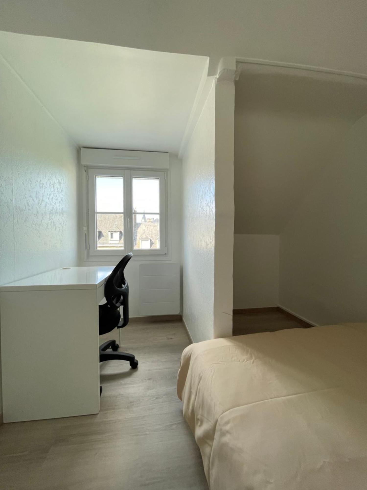 Appartement Renove Tout Equipe, Centre Ville, Proche De La Gare Et Commerce Flers  Buitenkant foto